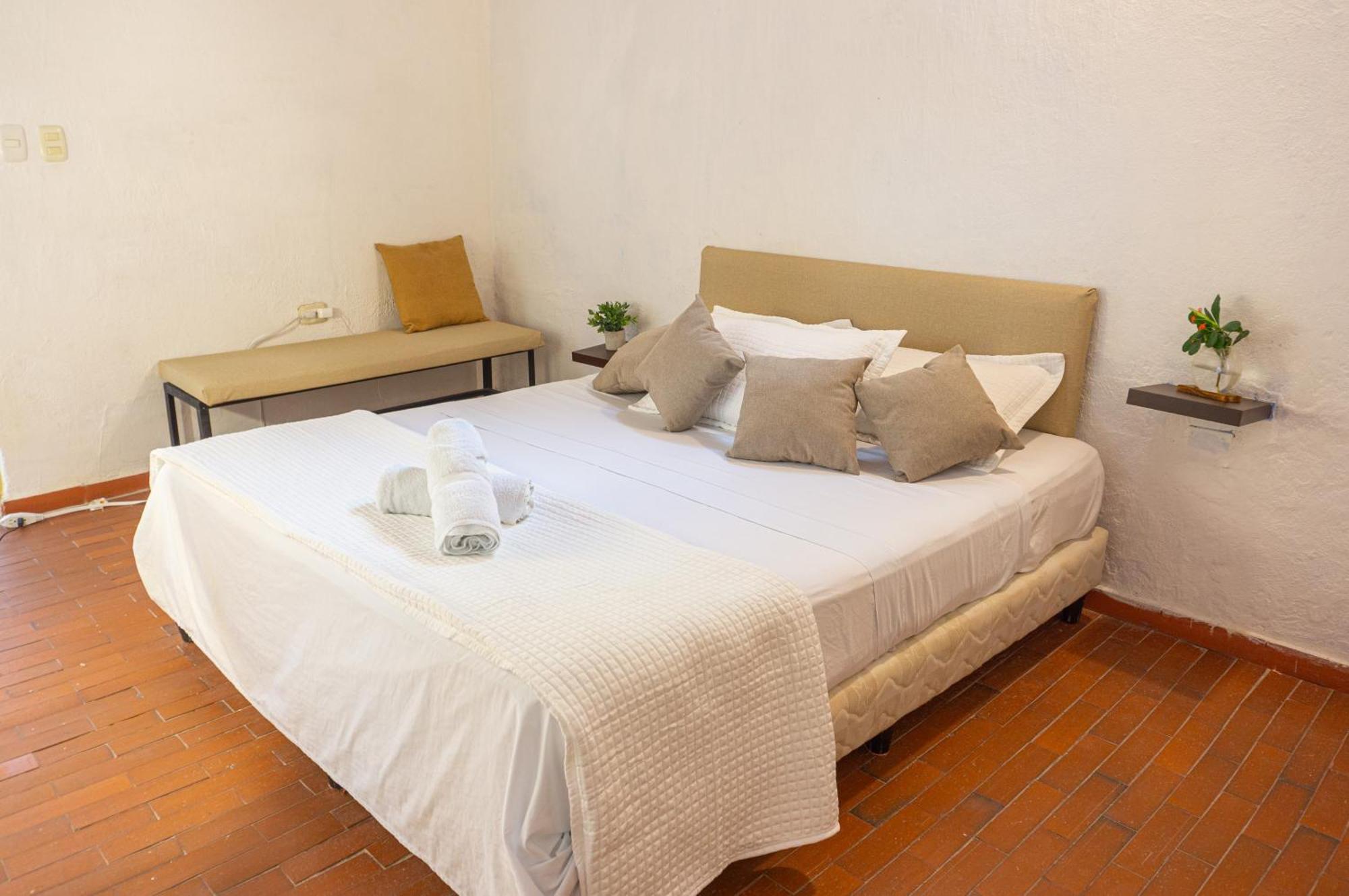 Lotus Central Hotel Santa Marta  Luaran gambar