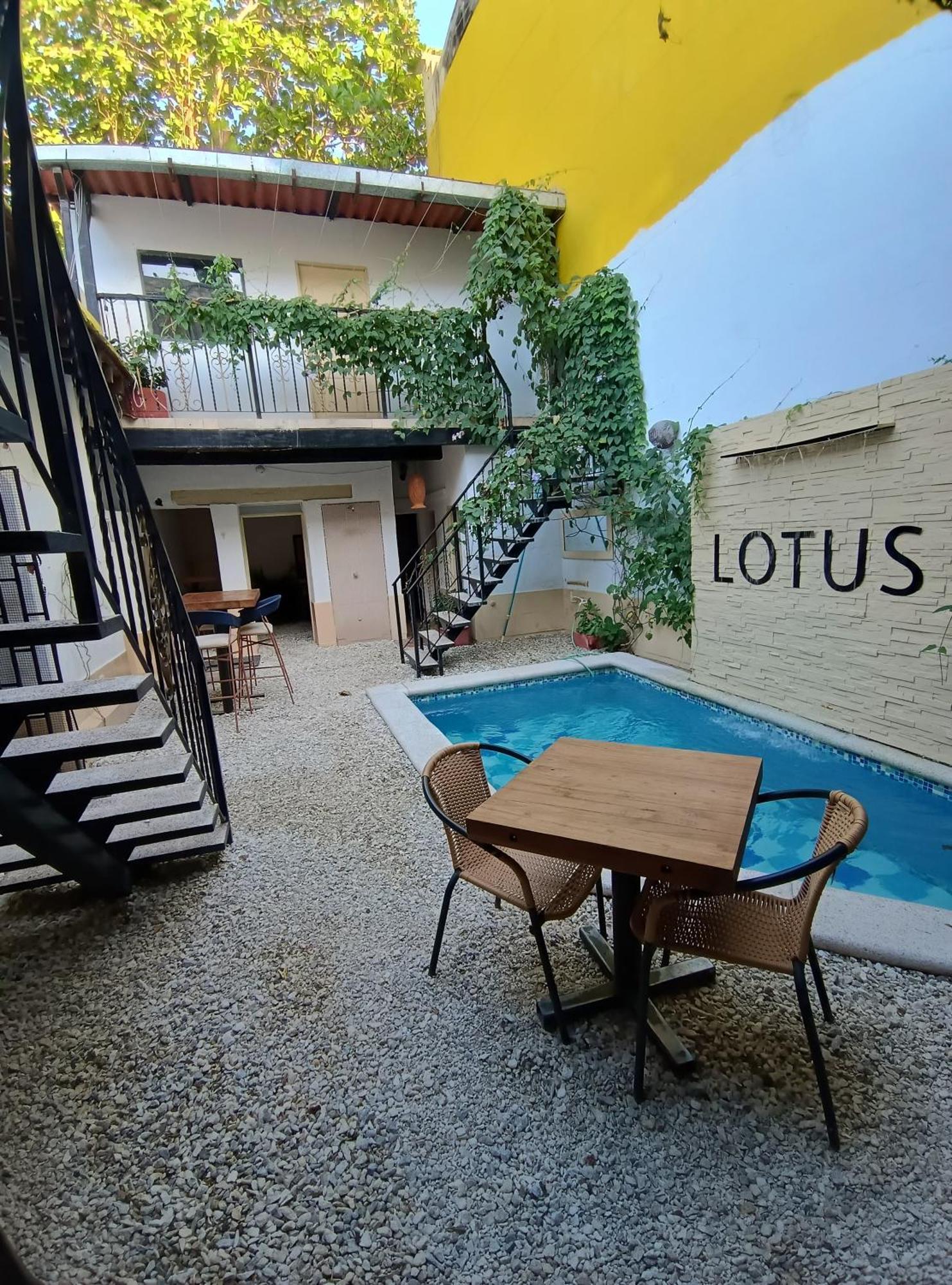 Lotus Central Hotel Santa Marta  Luaran gambar